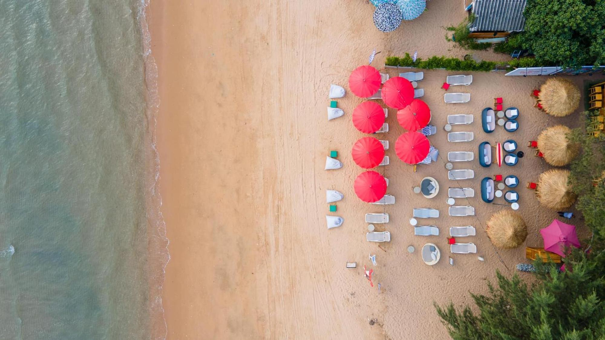 Bayphere Hotel Pattaya Jc Na Chom Thian Ngoại thất bức ảnh Aerial view of the beach